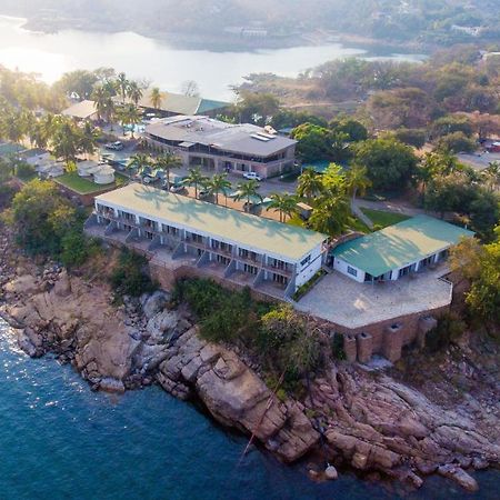 Lake Safari Lodge スィアボンガ エクステリア 写真